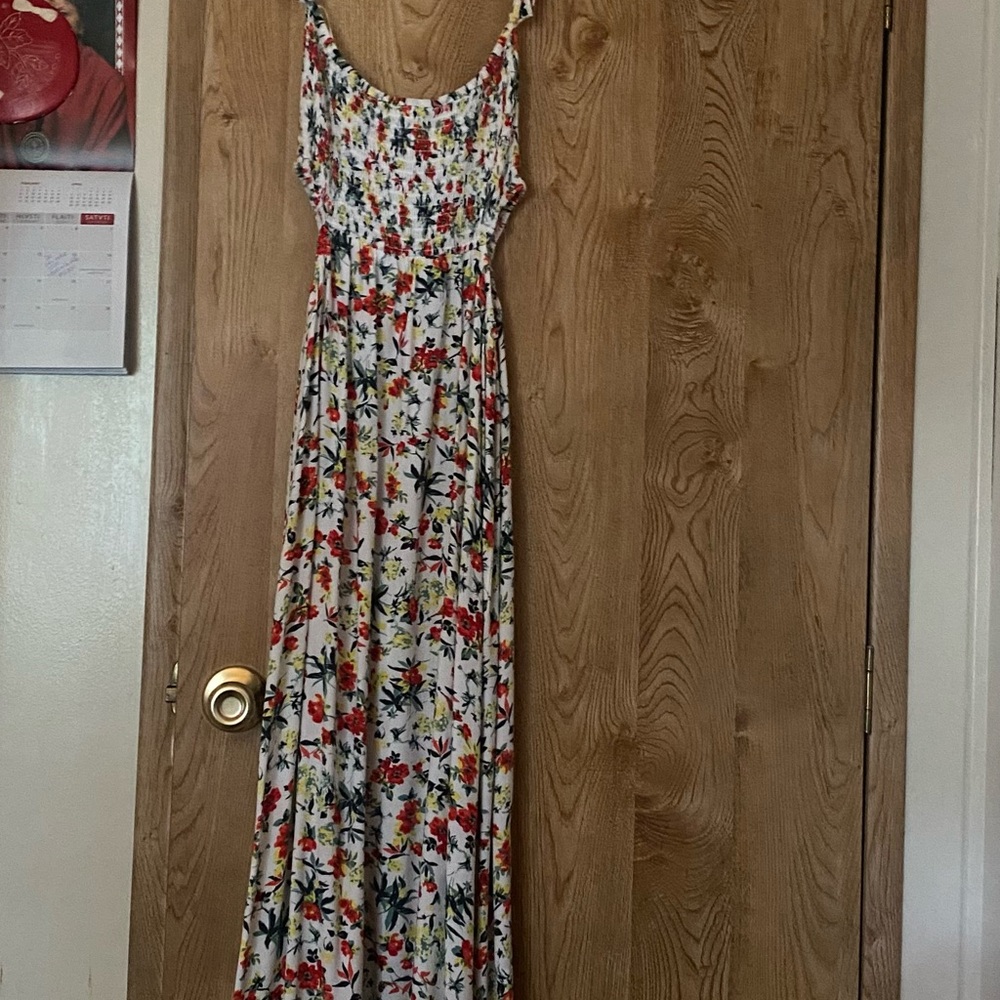 Lulu’s LUSH Cream Floral Print Off-the-Shoulder Maxi Dress sz M. Stretch - Picture 2 of 9
